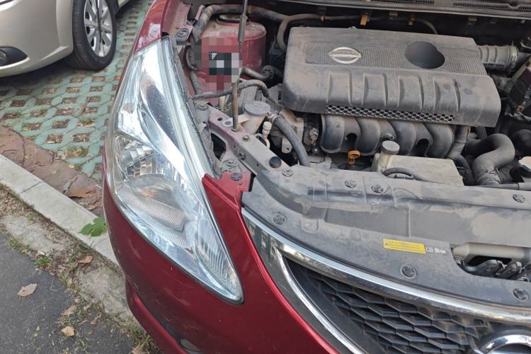 Used Nissan Tiida 2011 1.6L CVT Smart Version Right Front Headlight