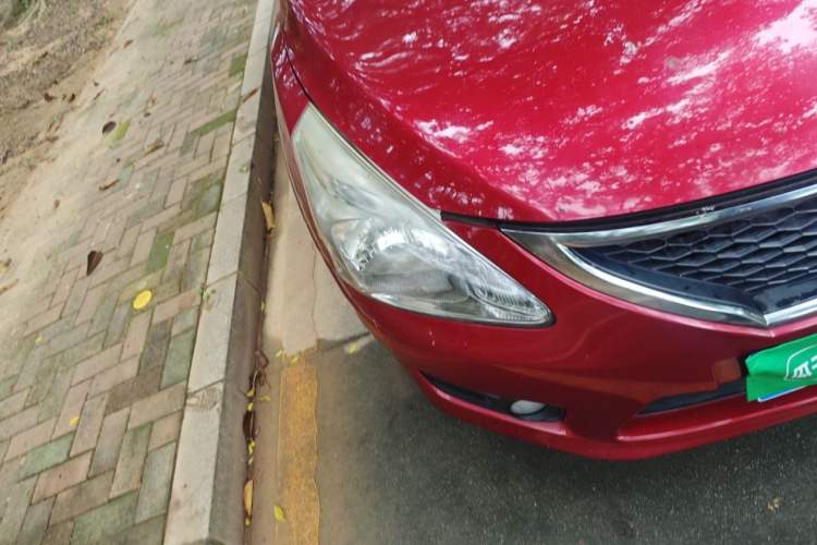 Used Nissan Tiida 2011 1.6T Manual Xuan Dong Edition Right Front Headlight