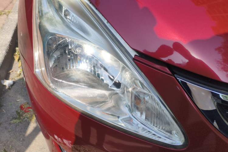 Used Nissan Tiida 2011 1.6L CVT Smart Version Right Front Headlight