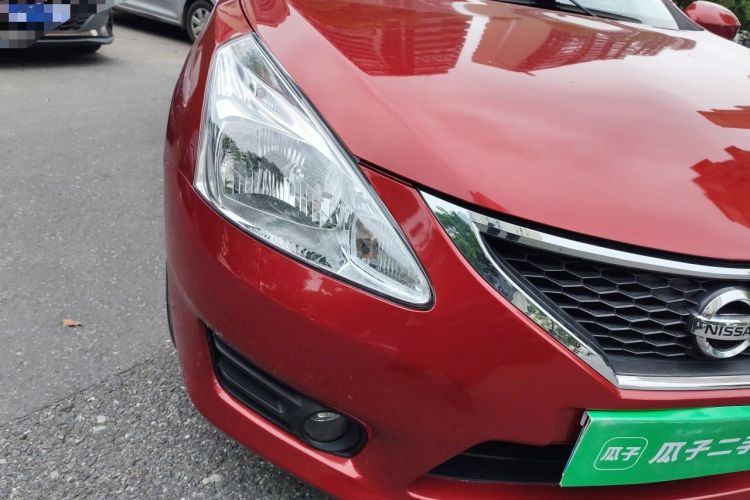 Used Nissan Tiida 2011 1.6L CVT Comfort Model Right Front Headlight