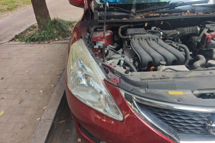 Used Nissan Tiida 2011 1.6L Manual Comfort Edition Right Front Headlight
