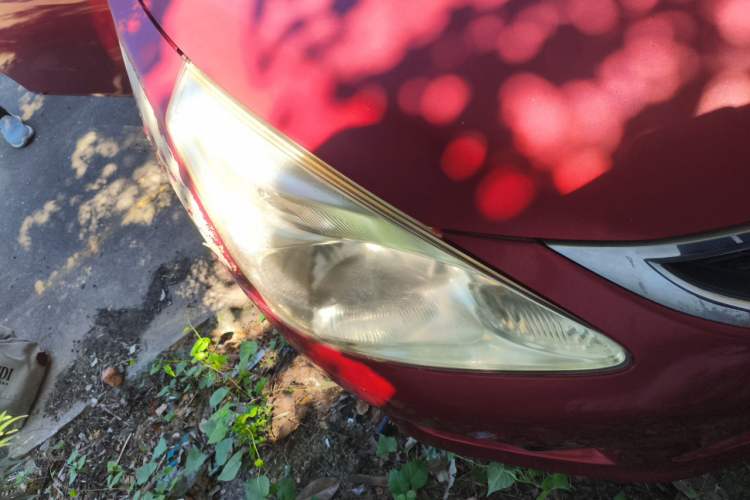 Used Nissan Tiida 2011 1.6L CVT Smart Version Right Front Headlight