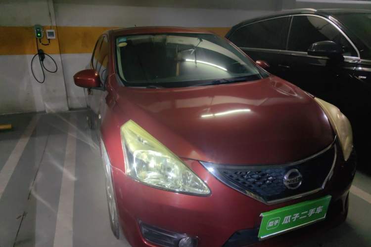 Used Nissan Tiida 2011 1.6L CVT Smart Version Right Front Headlight