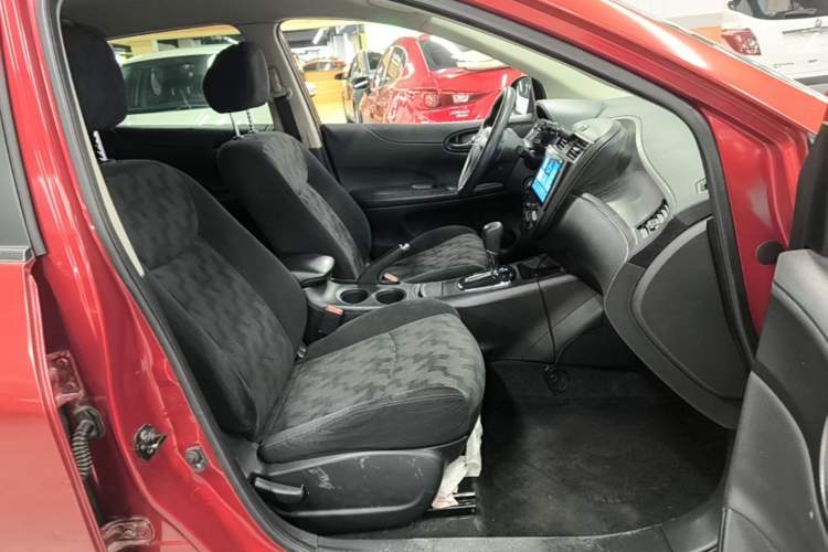 Used Nissan Tiida 2011 1.6L CVT Comfort Model Right Front Seat