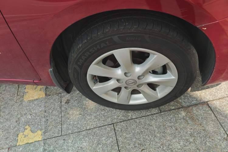 Used Nissan Tiida 2011 1.6L CVT Comfort Model Right Front Wheel Hub