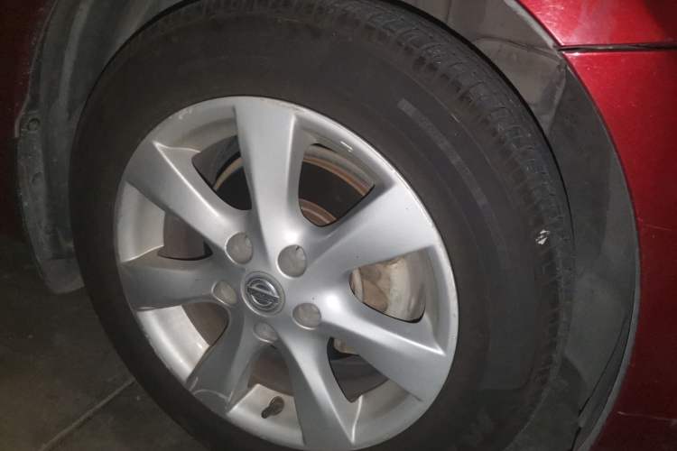 Used Nissan Tiida 2011 1.6L CVT Comfort Model Right Front Wheel Hub