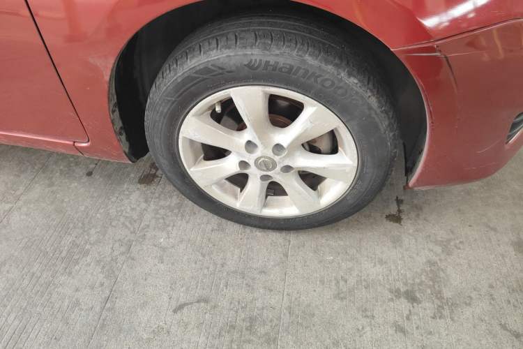 Used Nissan Tiida 2011 1.6L CVT Comfort Model Right Front Wheel Hub