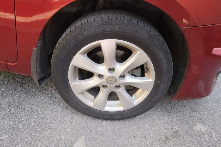 Used Nissan Tiida 2011 1.6L CVT Comfort Model Right Front Wheel Hub