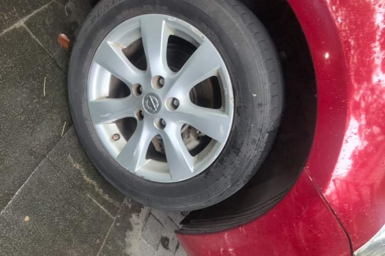Used Nissan Tiida 2011 1.6L CVT Smart Version Right Front Wheel Hub