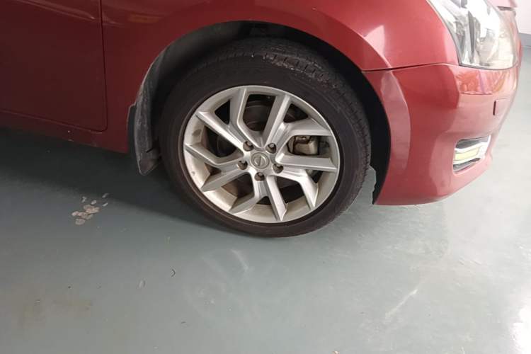 Used Nissan Tiida 2011 1.6T M-CVT Dynamic Edition Right Front Wheel Hub