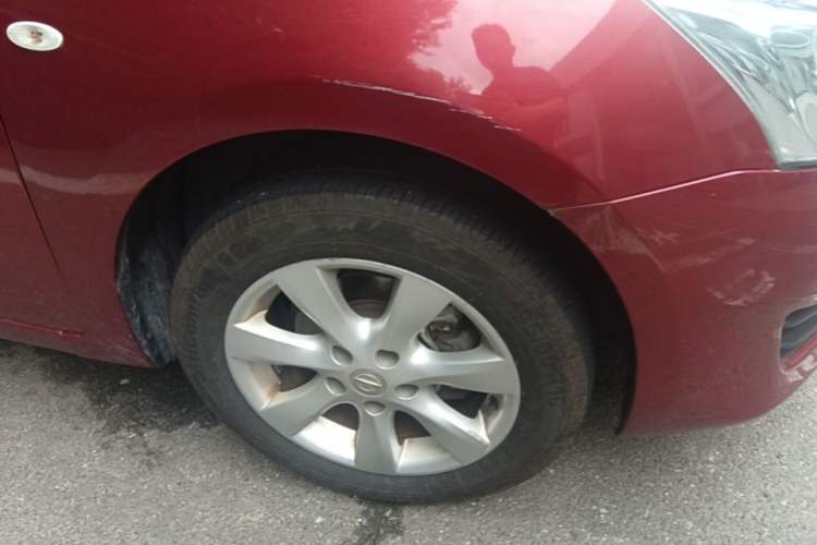 Used Nissan Tiida 2011 1.6L CVT Smart Version Right Front Wheel Hub