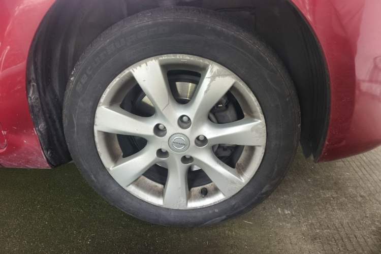 Used Nissan Tiida 2011 1.6L CVT Smart Version Right Front Wheel Hub