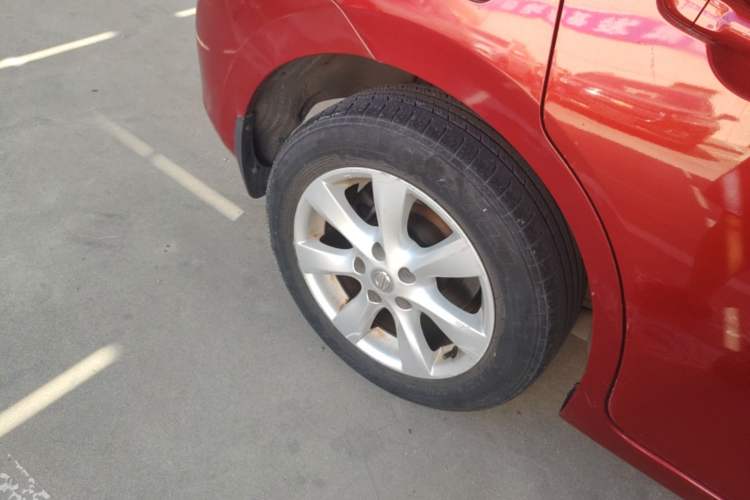 Used Nissan Tiida 2011 1.6L CVT Comfort Model Right Rear Wheel Hub