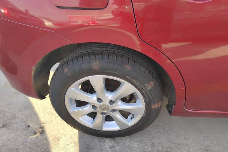 Used Nissan Tiida 2011 1.6L CVT Comfort Model Right Rear Wheel Hub