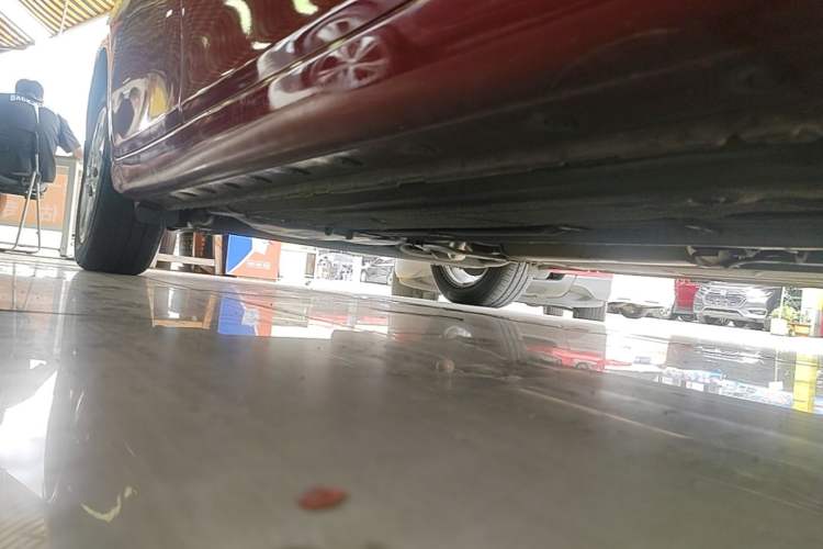 Used Nissan Tiida 2011 1.6L CVT Smart Version Right Side Sill