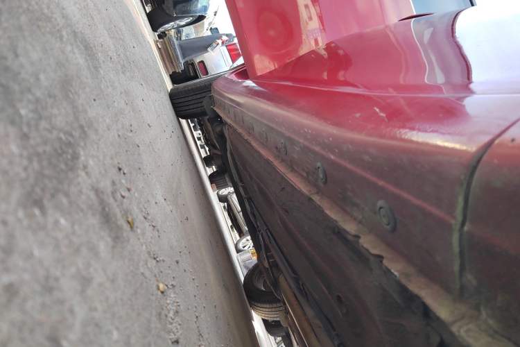 Used Nissan Tiida 2011 1.6L CVT Comfort Model Right Side Sill