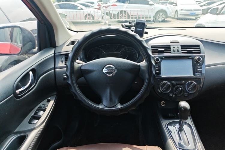 Used Nissan Tiida 2011 1.6L CVT Comfort Model Steering Wheel