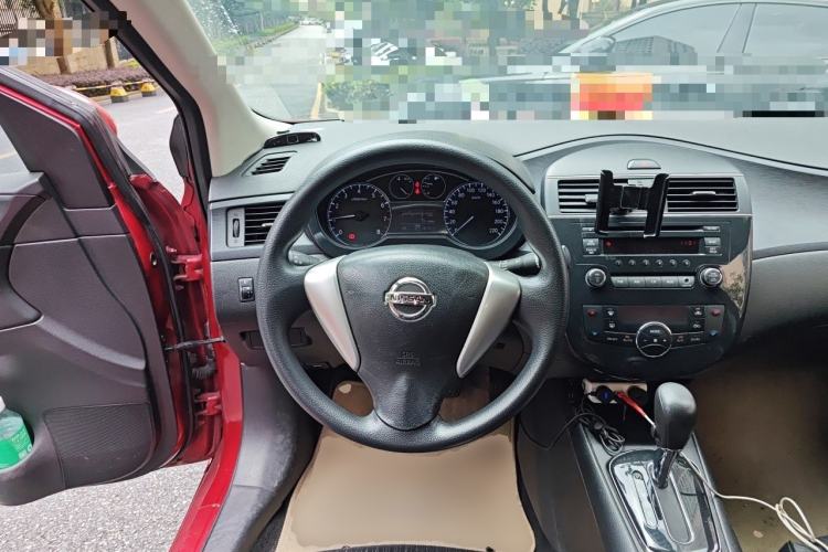 Used Nissan Tiida 2011 1.6L CVT Smart Version Steering Wheel