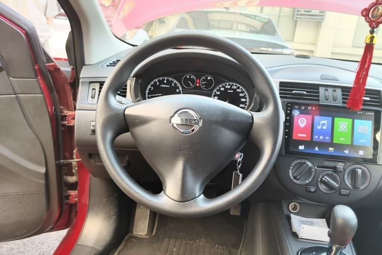 Used Nissan Tiida 2011 1.6L CVT Comfort Model Steering Wheel