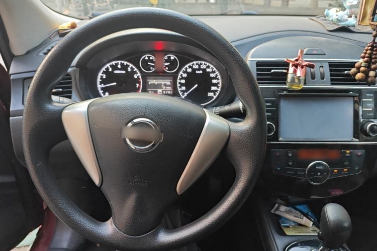 Used Nissan Tiida 2011 1.6L CVT Smart Version Steering Wheel