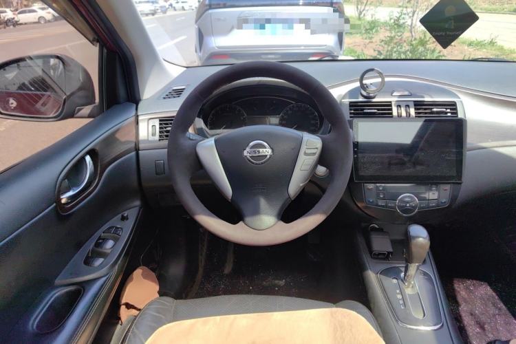 Used Nissan Tiida 2011 1.6L CVT Luxury Edition Steering Wheel