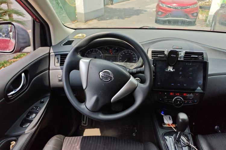 Used Nissan Tiida 2011 1.6L CVT Smart Version Steering Wheel