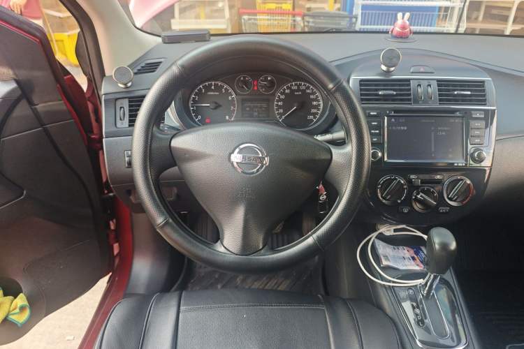 Used Nissan Tiida 2011 1.6L CVT Comfort Model Steering Wheel