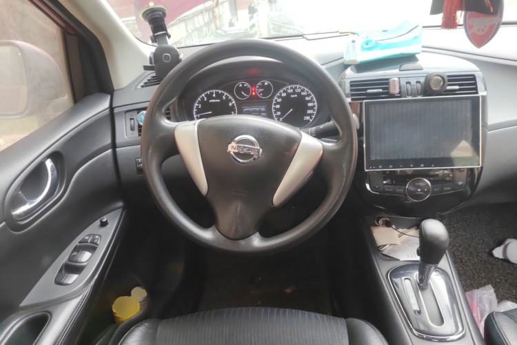 Used Nissan Tiida 2011 1.6L CVT Smart Version Steering Wheel