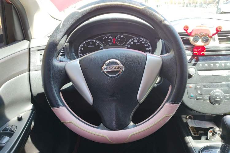 Used Nissan Tiida 2011 1.6L CVT Smart Version Steering Wheel