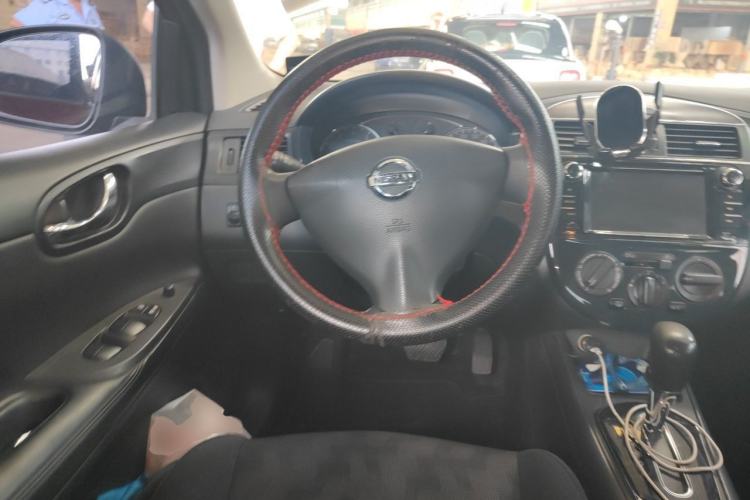 Used Nissan Tiida 2011 1.6L CVT Comfort Model Steering Wheel