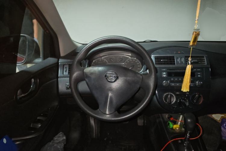 Used Nissan Tiida 2011 1.6L CVT Comfort Model Steering Wheel