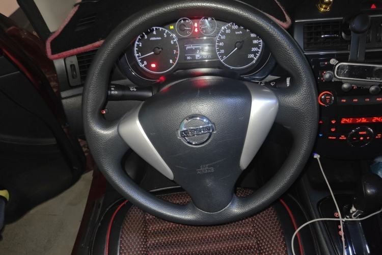 Used Nissan Tiida 2011 1.6L CVT Smart Version Steering Wheel
