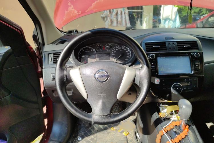 Used Nissan Tiida 2011 1.6L CVT Smart Version Steering Wheel