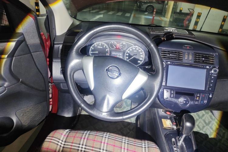 Used Nissan Tiida 2011 1.6L CVT Smart Version Steering Wheel