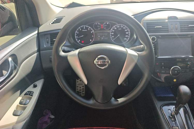Used Nissan Tiida 2011 1.6L CVT Smart Version Steering Wheel