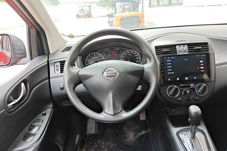 Used Nissan Tiida 2011 1.6L CVT Comfort Model Steering Wheel