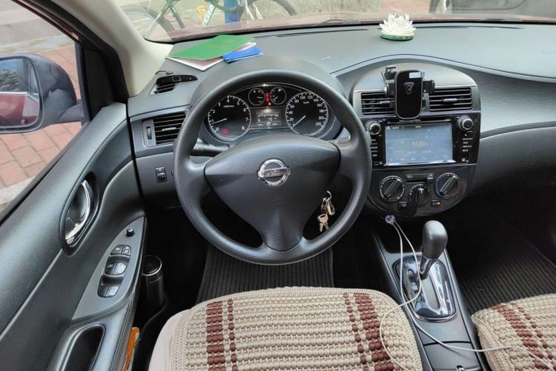 Used Nissan Tiida 2011 1.6L CVT Comfort Model Steering Wheel