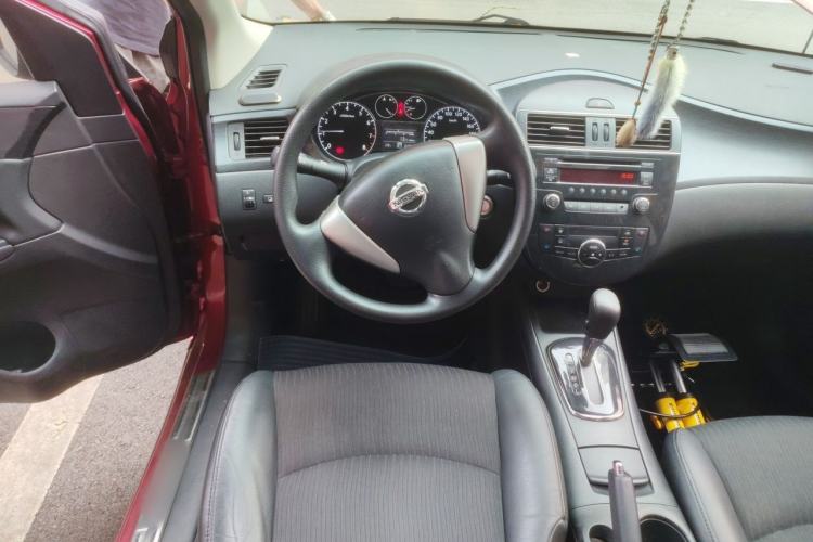 Used Nissan Tiida 2011 1.6L CVT Smart Version Steering Wheel