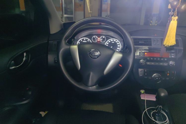 Used Nissan Tiida 2011 1.6L CVT Smart Version Steering Wheel