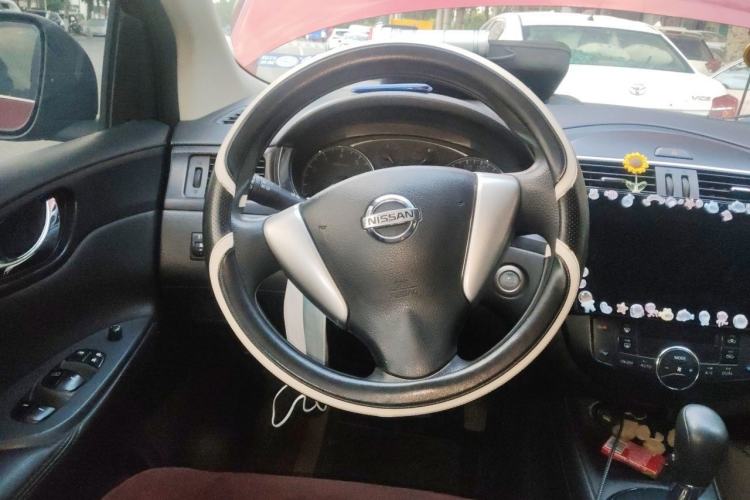Used Nissan Tiida 2011 1.6L CVT Smart Version Steering Wheel