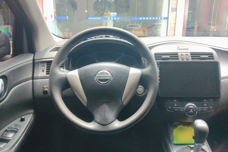 Used Nissan Tiida 2011 1.6L CVT Smart Version Steering Wheel