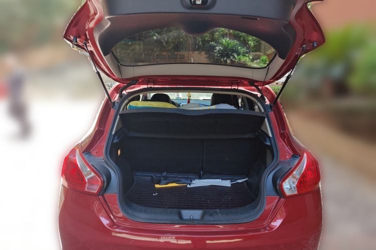Used Nissan Tiida 2011 1.6L CVT Comfort Model Trunk