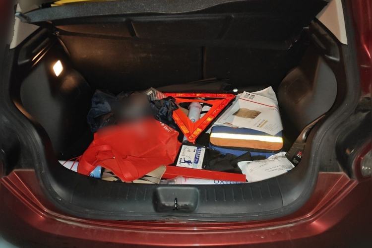 Used Nissan Tiida 2011 1.6L CVT Luxury Edition Trunk