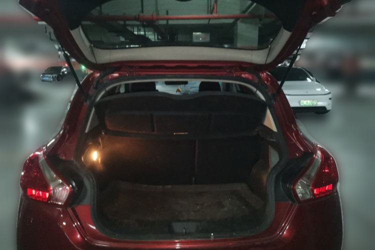 Used Nissan Tiida 2011 1.6L CVT Comfort Model Trunk