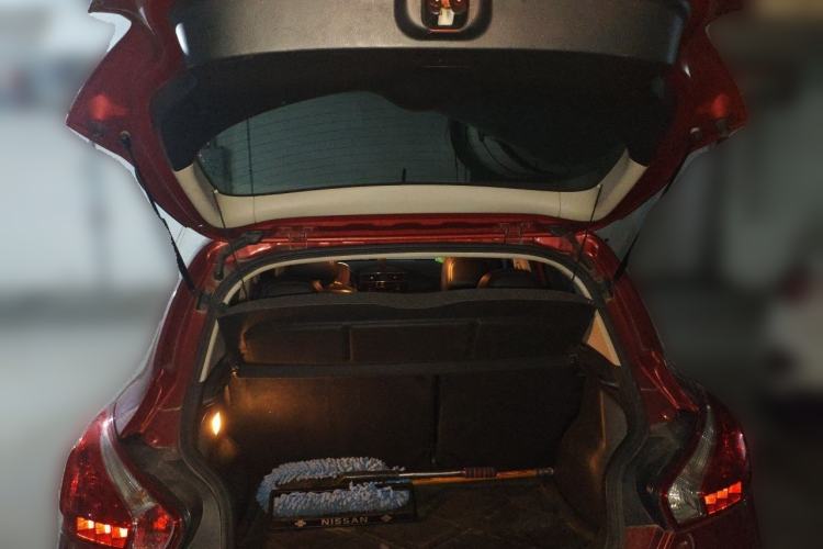 Used Nissan Tiida 2011 1.6L CVT Smart Version Trunk
