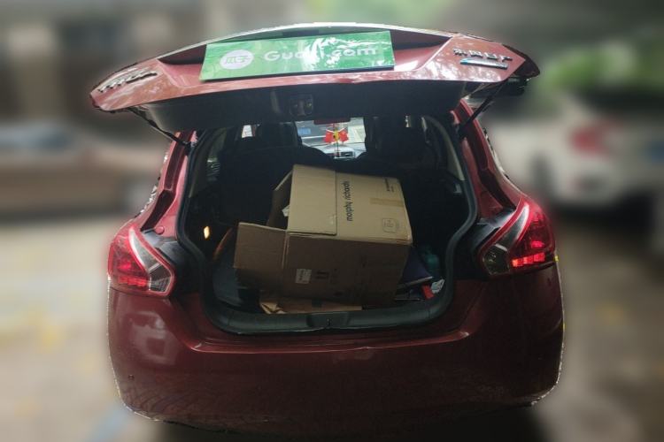 Used Nissan Tiida 2011 1.6L CVT Smart Version Trunk