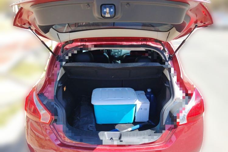 Used Nissan Tiida 2011 1.6L CVT Smart Version Trunk