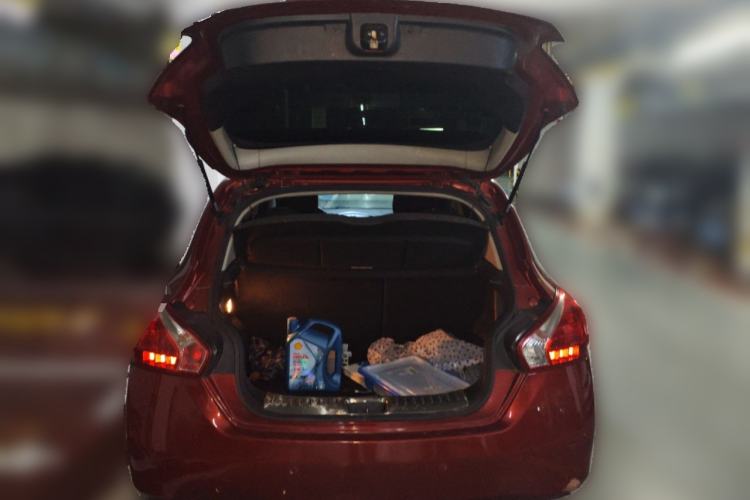 Used Nissan Tiida 2011 1.6L CVT Comfort Model Trunk