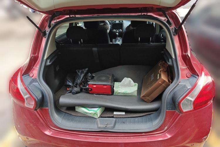 Used Nissan Tiida 2011 1.6L CVT Comfort Model Trunk