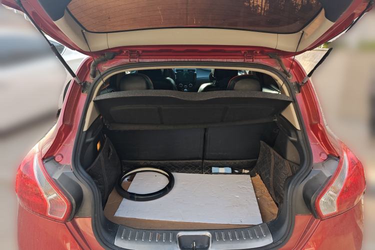 Used Nissan Tiida 2011 1.6L CVT Comfort Model Trunk